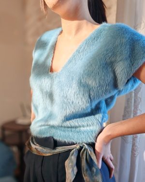 PLAVI TOP OD ALAPAKA VUNE